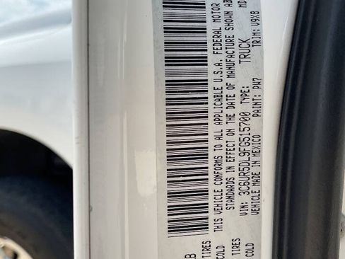 Used 2015 RAM 2500 SLT AWD/4WD image 20