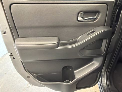 Used 2023 Nissan Frontier SV RWD image 22