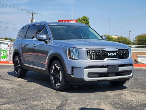 New 2025 Kia Telluride EX w/ EX Captain's Chair Package image 3