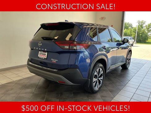 Used 2023 Nissan Rogue SV AWD/4WD image 5