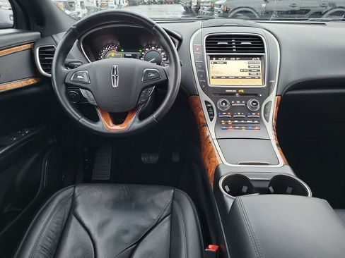 Used 2018 Lincoln MKX Reserve w/ Lincoln MKX Climate Package image 12