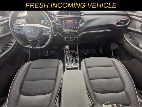 Used 2023 Chevrolet TrailBlazer RS w/ Sun and Liftgate Package FWD image 13