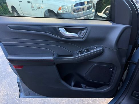 Used 2024 Ford Escape ST-Line w/ Tech Pack #1 AWD/4WD image 24