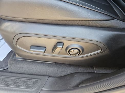 New 2025 Jeep Grand Cherokee Limited w/ Black Appearance Package image 27