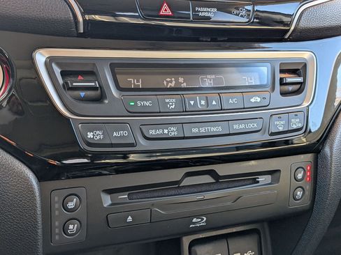 Certified 2020 Honda Pilot Elite image 21