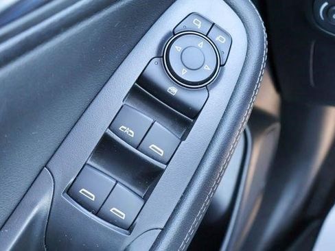 Certified 2025 Buick Encore GX Preferred image 13