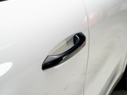 Certified 2025 Porsche Cayenne S AWD/4WD image 14