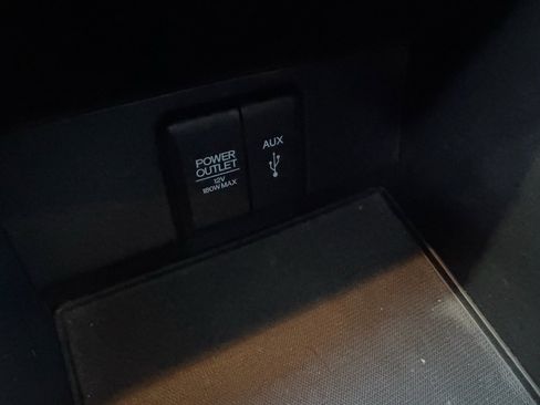 Certified 2017 Honda Pilot LX image 22