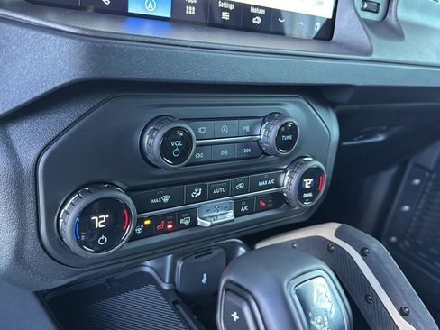 New 2025 Ford Bronco Badlands image 35