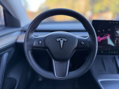 Used 2023 Tesla Model 3 Standard Range image 41