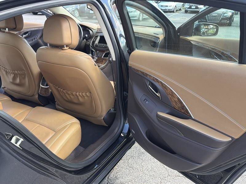 Used 2014 Buick LaCrosse Leather w/ Driver Confidence Package AWD/4WD image 17