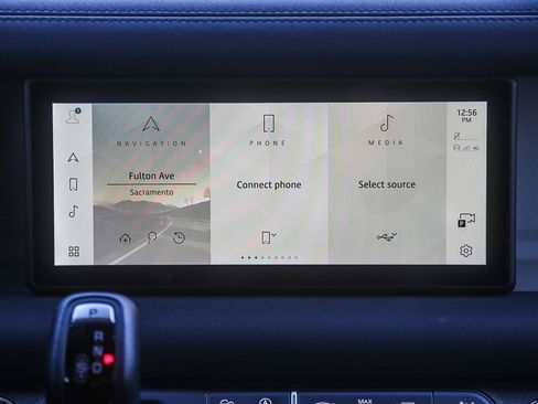 Used 2023 Land Rover Defender 110 X-Dynamic SE image 13