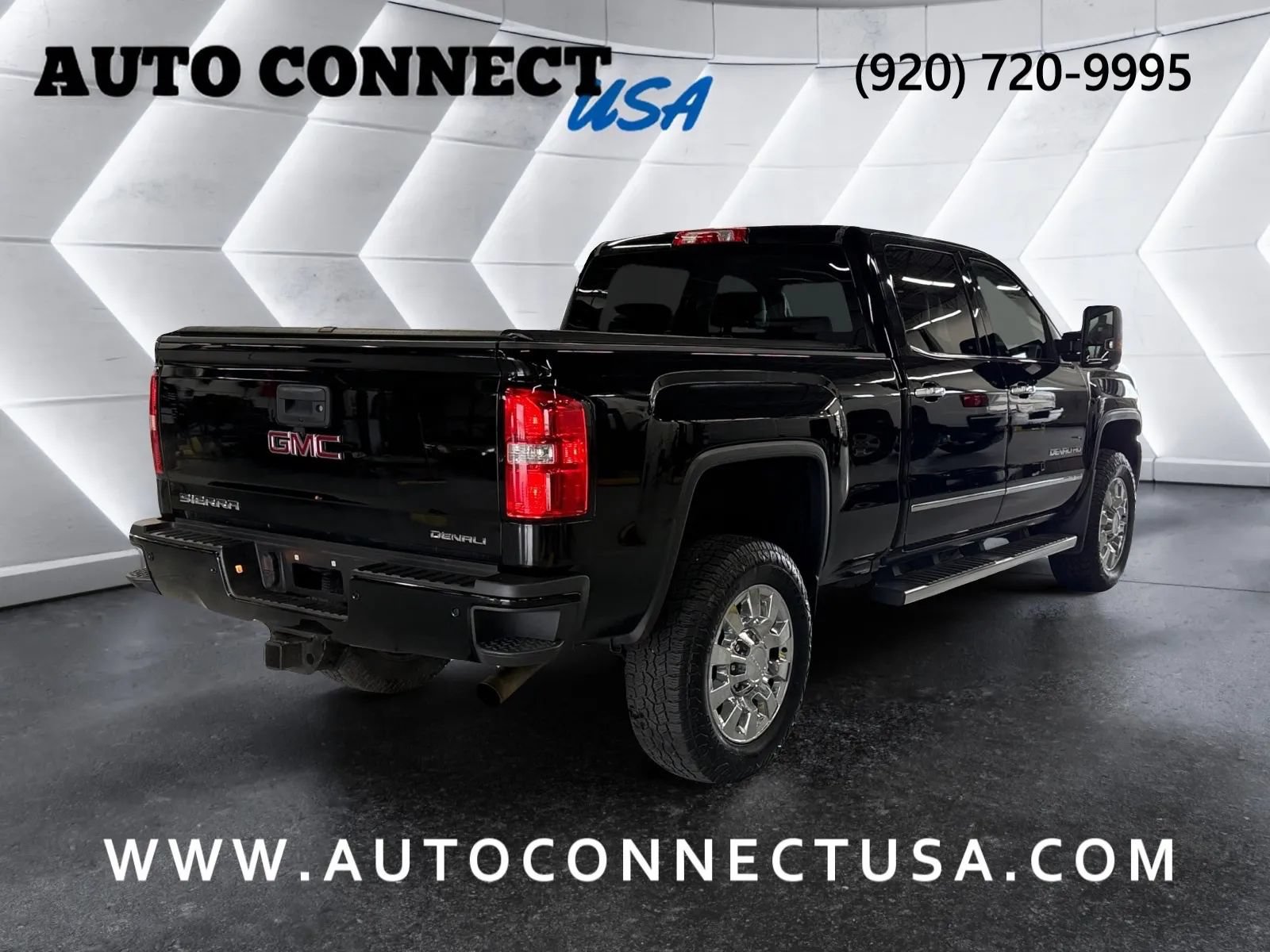 Used 2018 GMC Sierra 2500 Denali w/ Snow Plow Prep Package AWD/4WD image 8