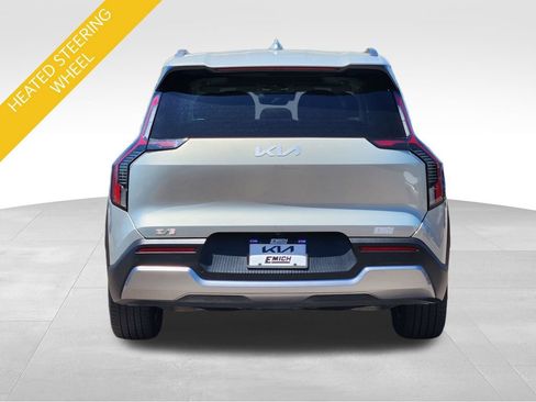 Certified 2024 Kia EV9 Wind AWD/4WD image 3