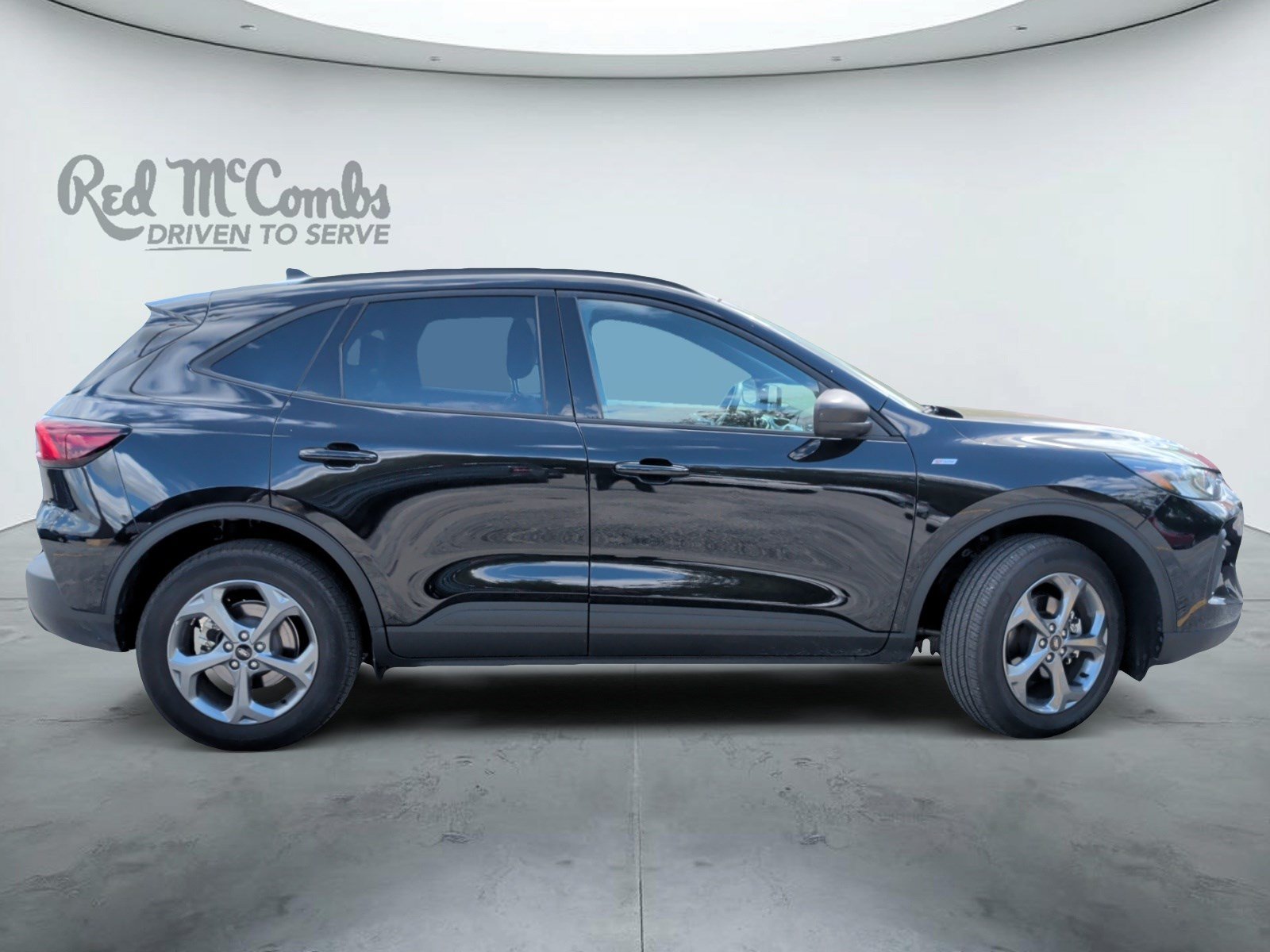 Certified 2025 Ford Escape ST-Line AWD/4WD image 4
