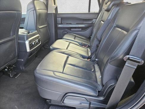 Used 2024 Ford Expedition XLT image 10