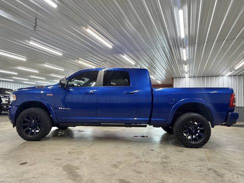 Used 2019 RAM 2500 Laramie AWD/4WD image 2
