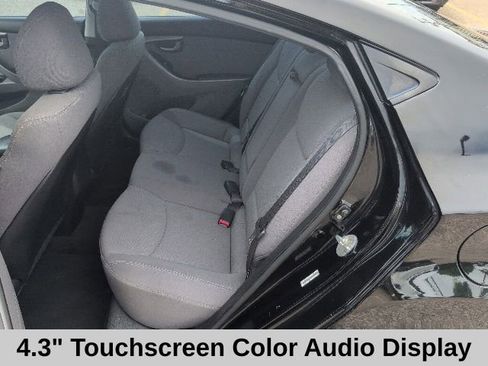 Used 2015 Hyundai Elantra SE w/ Option Group 02 FWD image 13