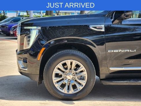 Used 2025 GMC Yukon XL Denali image 16