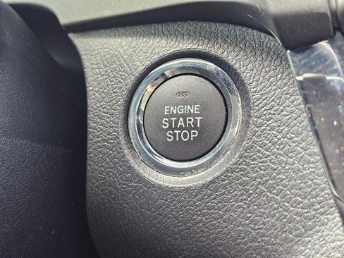 Used 2020 Toyota Sienna Limited FWD image 42