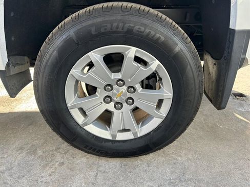 Used 2022 Chevrolet Colorado LT w/ LT Convenience Package image 32