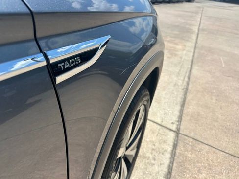 Certified 2022 Volkswagen Taos SE AWD/4WD image 35