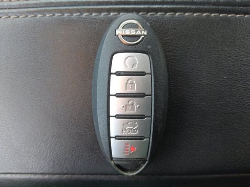 Used 2024 Nissan Altima 2.5 SV FWD image 32