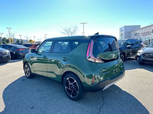 Used 2023 Kia Soul EX image 13
