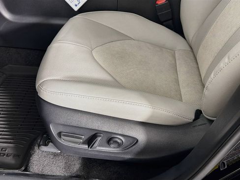 New 2026 Toyota Grand Highlander AWD Hybrid image 25