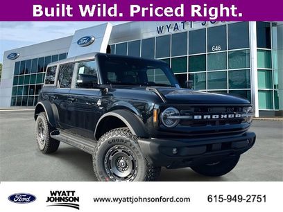 New 2025 Ford Bronco Outer Banks w/ Sasquatch Package