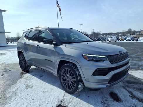 Used 2022 Jeep Compass High Altitude AWD/4WD image 7