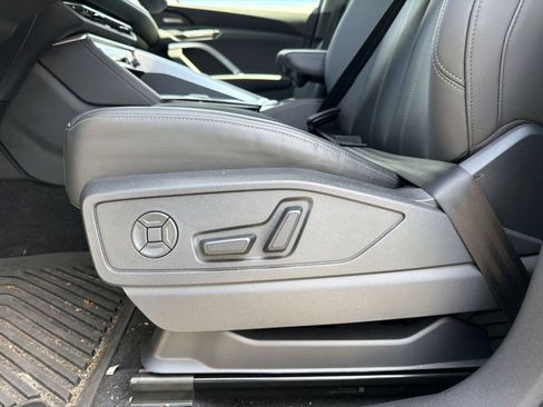 Used 2025 Audi Q5 Premium Plus w/ Premium Plus AWD/4WD image 15