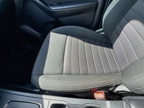 Used 2019 Ford Ranger XL w/ Equipment Group 101A Mid RWD image 18