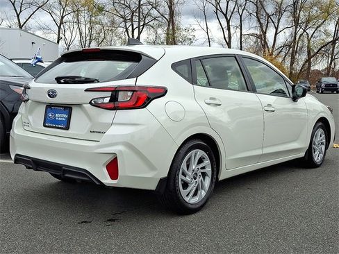 Certified 2025 Subaru Impreza 2.0i image 6