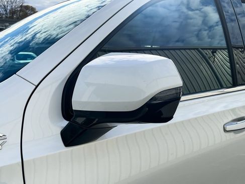 Used 2021 Chevrolet Suburban High Country w/ Premium Package image 10