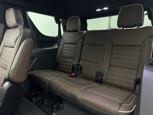 Used 2026 GMC Yukon Denali Ultimate AWD/4WD image 51