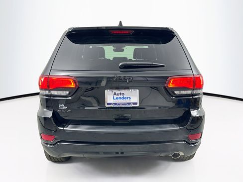 Used 2022 Jeep Grand Cherokee Laredo X AWD/4WD image 6