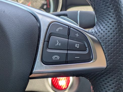 Used 2018 Mercedes-Benz GLA 250 image 24