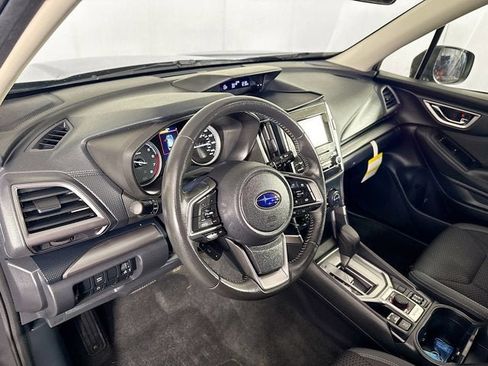 Used 2023 Subaru Forester Premium image 9