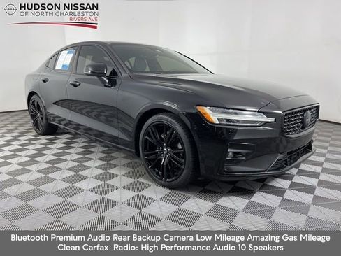 Used 2024 Volvo S60 B5 Plus FWD image 1