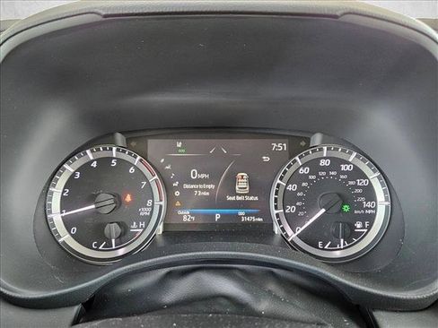 Used 2023 Toyota Highlander L FWD image 10