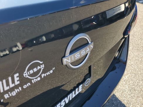 New 2025 Nissan Versa S w/ Trunk Package FWD image 8