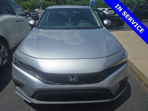 Used 2023 Honda Civic LX image 2