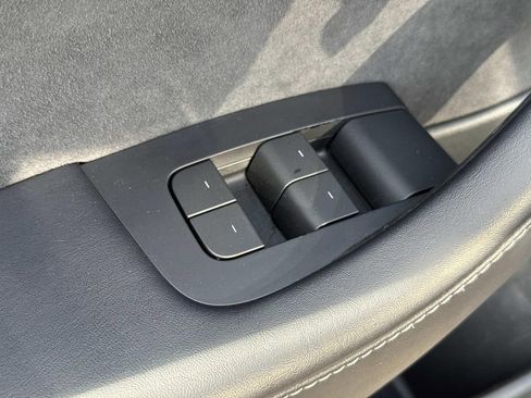 Used 2023 Tesla Model 3 Performance image 20