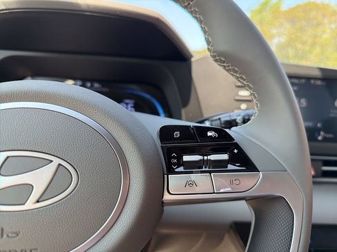 New 2026 Hyundai Elantra Sport FWD image 31