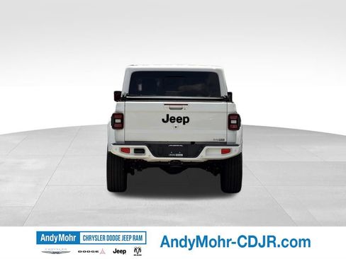 Used 2021 Jeep Gladiator Overland AWD/4WD image 6