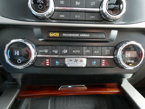 Used 2022 Ford F350 King Ranch w/ King Ranch Ultimate Package image 31