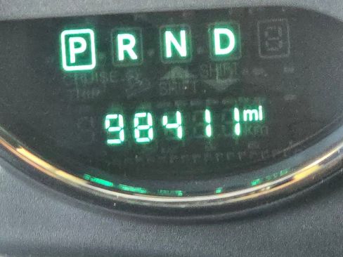 Used 2018 Jeep Wrangler Unlimited Rubicon w/ Connectivity Group AWD/4WD image 31