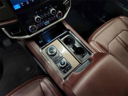 Used 2024 Ford Expedition Max Limited image 22