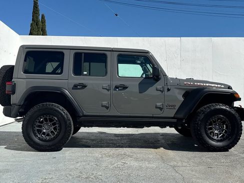 Used 2022 Jeep Wrangler Unlimited Rubicon w/ Xtreme Recon 35" Tire Package image 2